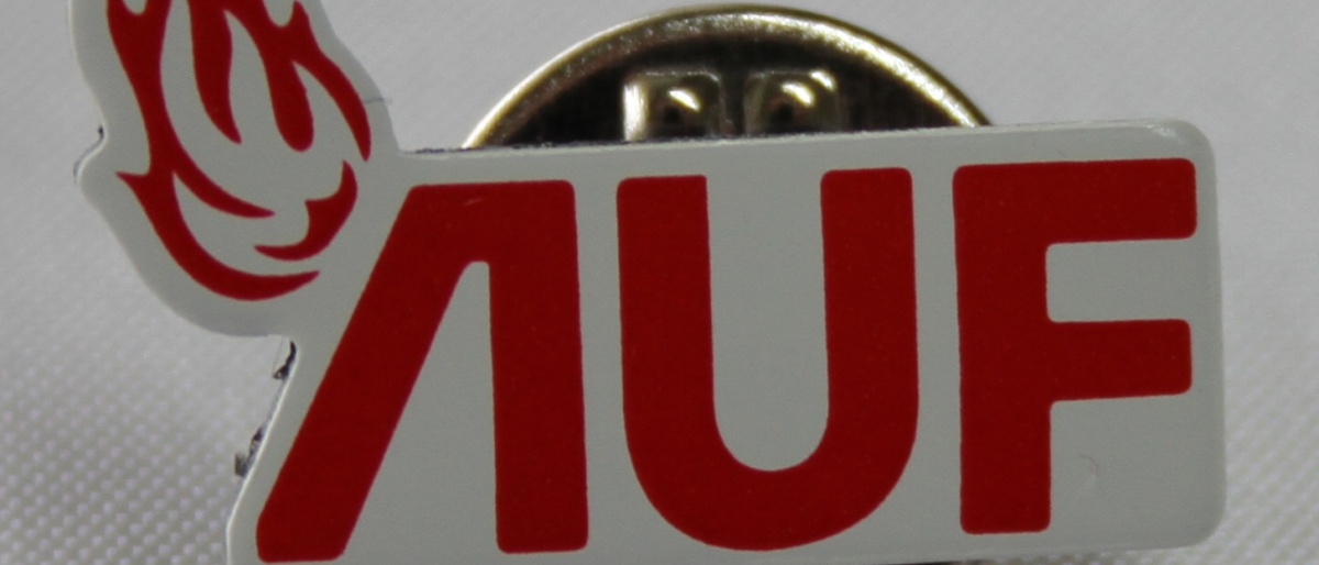 AUF jakke pin ny logo