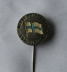 Norsk Folkehjelp for Finland nål