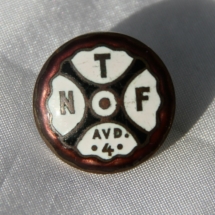 Eldre pin fra Norsk Transportarbeiderforbund avd 4 i Oslo, Nå avdeling 4 i Fellesforbundet