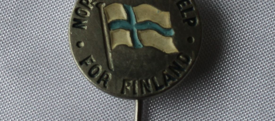 Norsk Folkehjelp for Finland nål