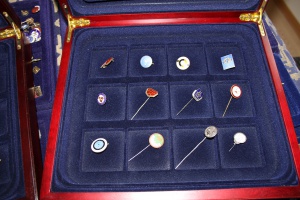 Pins samling 6 september 012