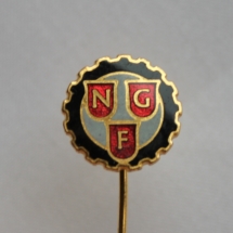 Norsk Grafisk Forbunds pin fra sammenslåingen av flere forbund til Norsk Grafisk forbund i 1967 (Nålen ligger i samlingen til Ralf Stahlke)