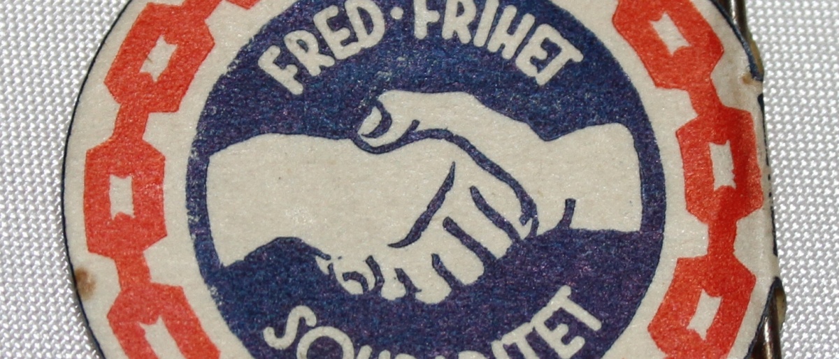 Arbeiderpartiets 1. mai-merke fra 1949, som markerte Arbeidernes Faglige Landsorganisasjons 50-årsjubileum