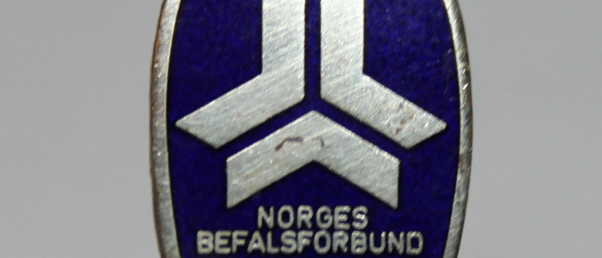 Nål for Norgesbefalsforbund fikk navnet i 1956 skiftet navn til Norsk Offisersforbund i 1986